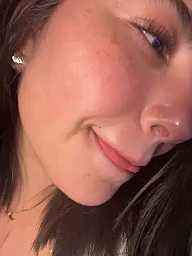 sukhakunis1 naked strip on cam for live sex video chat