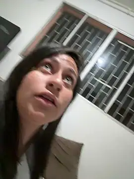 Geovana_blan naked strip on cam for live sex video chat