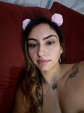 Larinhacat naked strip on cam for live sex video chat