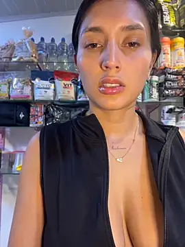ANABOONCE_ naked strip on cam for live sex video chat