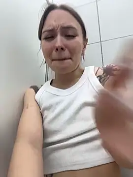EliteBitch naked strip on cam for live sex video chat
