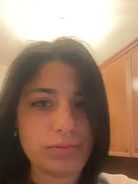 zoezoe00 naked strip on cam for live sex video chat