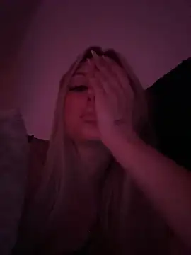 blondeeee naked strip on cam for live sex video chat