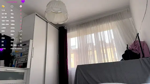 Cute_Capricee naked strip on cam for live sex video chat