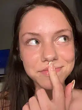 lilbbyily naked strip on cam for live sex video chat