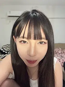 nide-baby naked strip on cam for live sex video chat