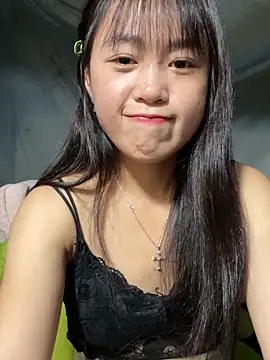 Nuocmat-roi naked strip on cam for live sex video chat